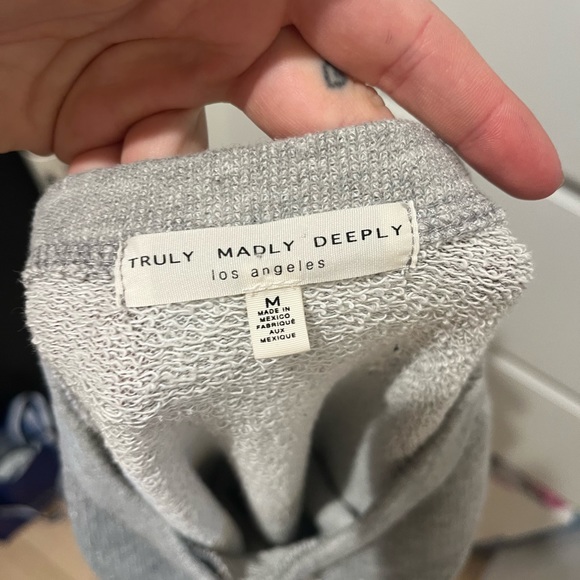 Urban Outfitters Long Sleeve - Picture 5 of 6